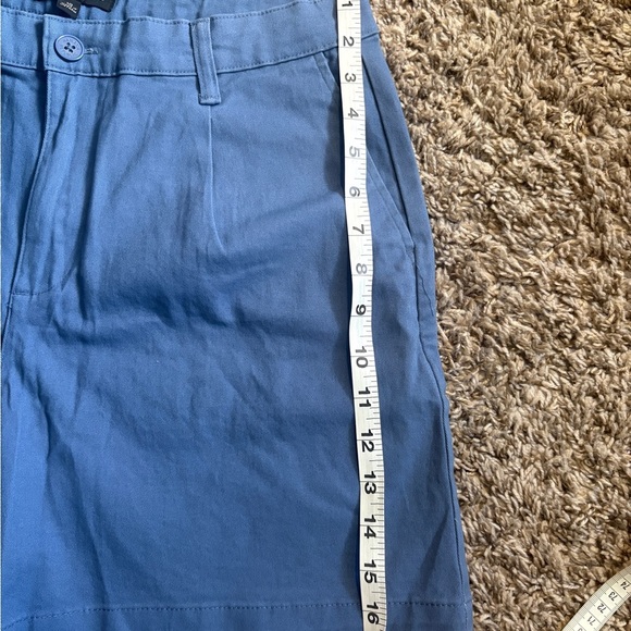 Banana Republic Pleat Front Short - Picture 5 of 7